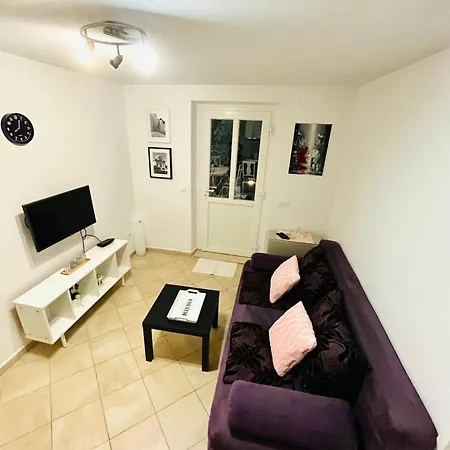 Garden Paradise Appartement *