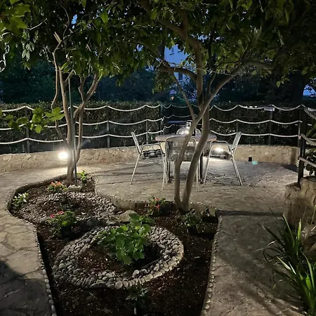 Garden Paradise Daire